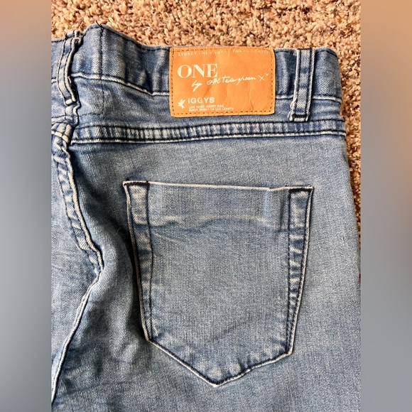 One by One Teaspoon Iggy’s Distressed Skinny Jeans - Picture 10 of 10